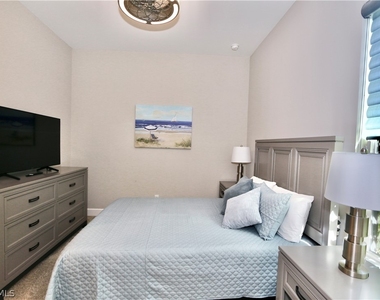 8191 Lucello Terrace S - Photo Thumbnail 18
