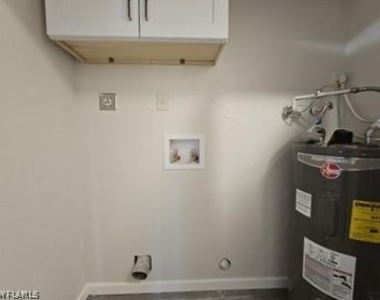 3005 Gordon Street - Photo Thumbnail 8