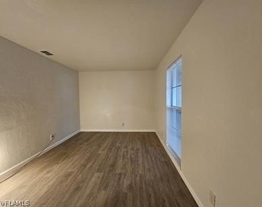 3005 Gordon Street - Photo Thumbnail 5