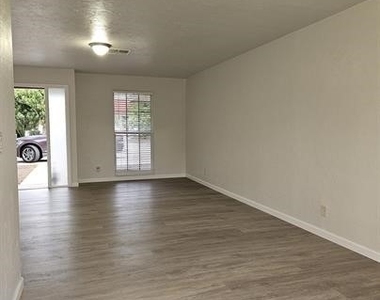 3005 Gordon Street - Photo Thumbnail 1