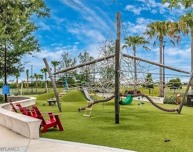 12180 Wellen Golf Street - Photo Thumbnail 20