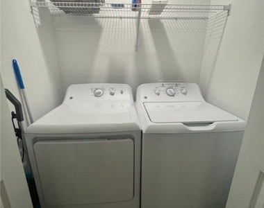 12180 Wellen Golf Street - Photo Thumbnail 11