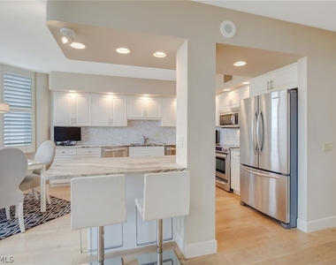4041 Gulf Shore Boulevard N - Photo Thumbnail 8