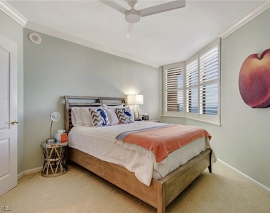 4041 Gulf Shore Boulevard N - Photo Thumbnail 21