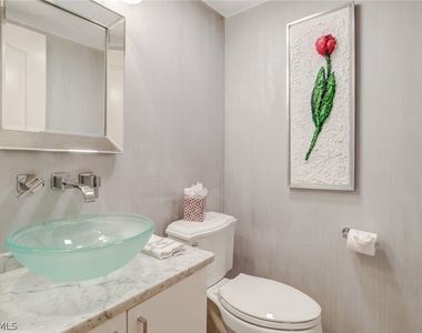 4041 Gulf Shore Boulevard N - Photo Thumbnail 15