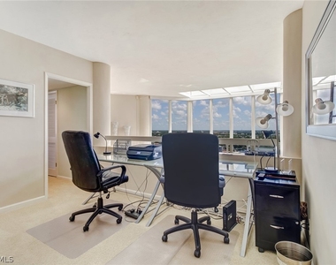 4041 Gulf Shore Boulevard N - Photo Thumbnail 16