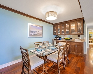 4041 Gulf Shore Boulevard N - Photo Thumbnail 12