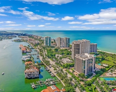 4041 Gulf Shore Boulevard N - Photo Thumbnail 1
