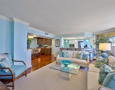 4041 Gulf Shore Boulevard N - Photo Thumbnail 10