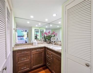 4041 Gulf Shore Boulevard N - Photo Thumbnail 17