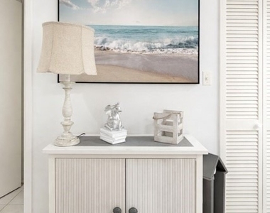 6040 Pelican Bay Boulevard - Photo Thumbnail 2
