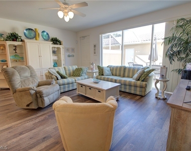 8109 Chianti Lane - Photo Thumbnail 2