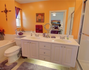 8109 Chianti Lane - Photo Thumbnail 15