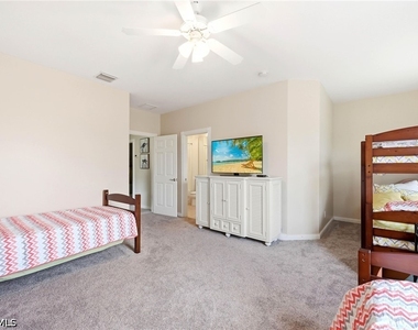 8109 Chianti Lane - Photo Thumbnail 42