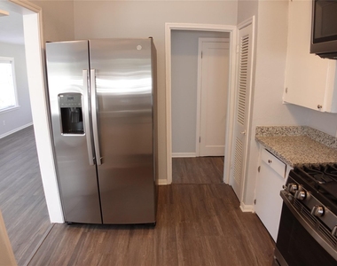 3320 Blodgett - Photo Thumbnail 6