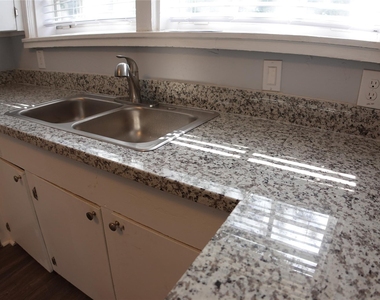 3320 Blodgett - Photo Thumbnail 4