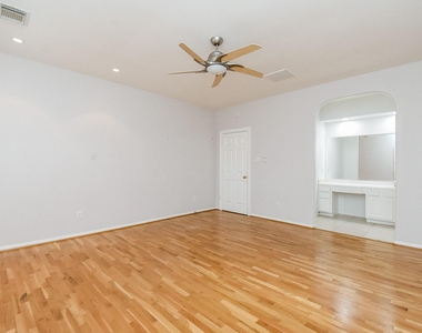 3015 Bonnebridge Way Boulevard - Photo Thumbnail 22
