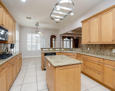 3015 Bonnebridge Way Boulevard - Photo Thumbnail 14