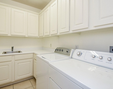 3015 Bonnebridge Way Boulevard - Photo Thumbnail 26