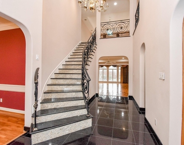 3015 Bonnebridge Way Boulevard - Photo Thumbnail 4