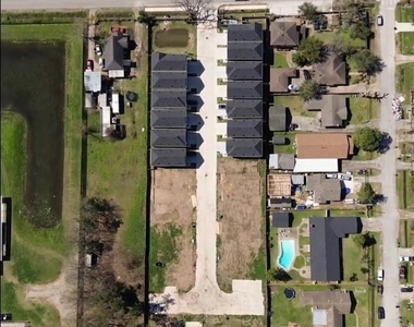 318 Charlock Street - Photo Thumbnail 16