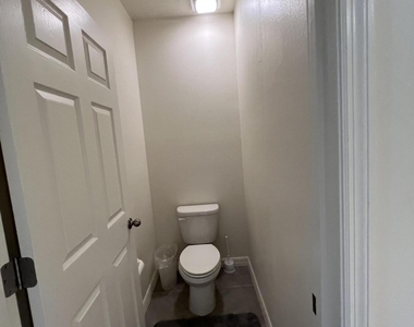 976 Trinity Street - Photo Thumbnail 31