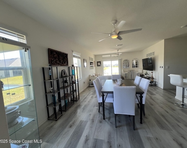 976 Trinity Street - Photo Thumbnail 14