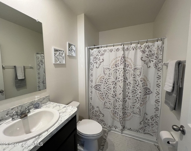 976 Trinity Street - Photo Thumbnail 13