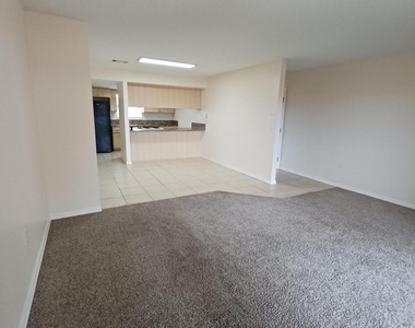 280 Ulster Lane - Photo Thumbnail 3