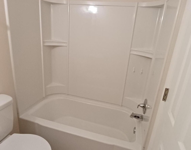 280 Ulster Lane - Photo Thumbnail 13