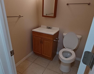 280 Ulster Lane - Photo Thumbnail 12