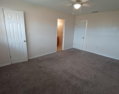 280 Ulster Lane - Photo Thumbnail 15