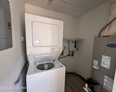 4818 Overlook Drive Ne - Photo Thumbnail 7