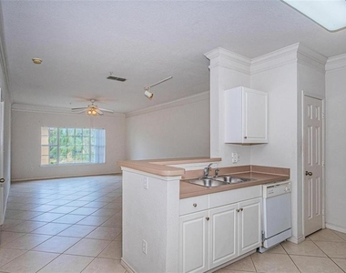 4305 Bayside Village Drive - Photo Thumbnail 9