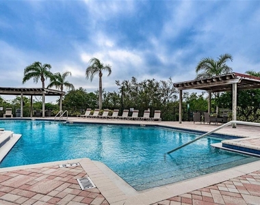 4305 Bayside Village Drive - Photo Thumbnail 28