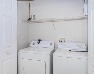 4305 Bayside Village Drive - Photo Thumbnail 14