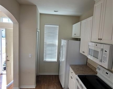 8810 Walnut Gable Court - Photo Thumbnail 3