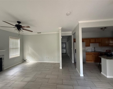 325 W Jean Street - Photo Thumbnail 5