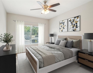 14524 N Nebraska Avenue - Photo Thumbnail 4