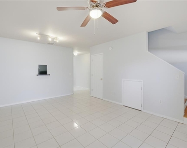 3731 W Cass Street - Photo Thumbnail 7