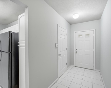 3731 W Cass Street - Photo Thumbnail 3