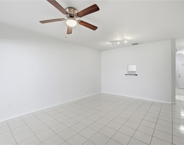 3731 W Cass Street - Photo Thumbnail 6