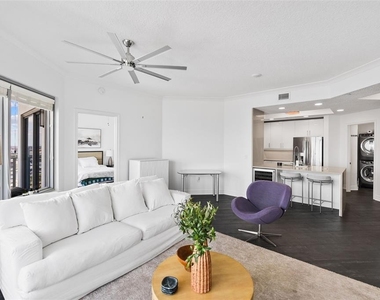 1209 E Cumberland Avenue - Photo Thumbnail 7