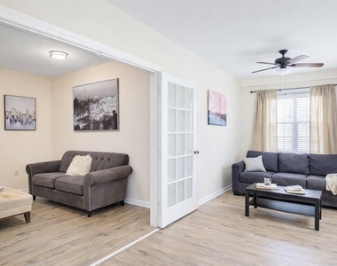 501 S Magnolia Avenue - Photo Thumbnail 11