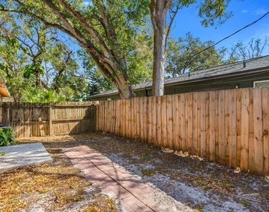14717 Sunset St - Photo Thumbnail 2