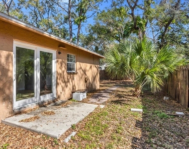 14717 Sunset St - Photo Thumbnail 1