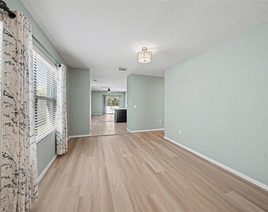 813 Wiltonway Drive - Photo Thumbnail 1