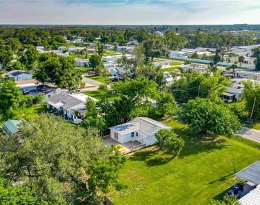 317 Jessica Street S - Photo Thumbnail 27