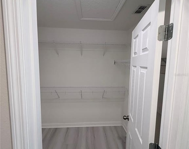 9463 Randal Park Boulevard - Photo Thumbnail 15