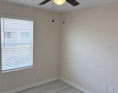 9463 Randal Park Boulevard - Photo Thumbnail 14